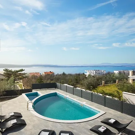 Chanel Villa